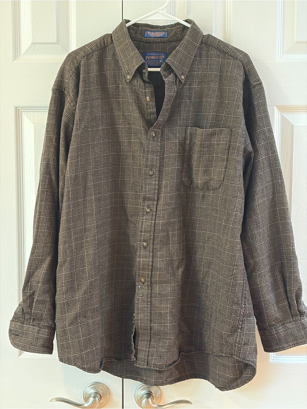 Pendleton Brown Plaid Button Down Wool Shirt Size XL (see pictures)